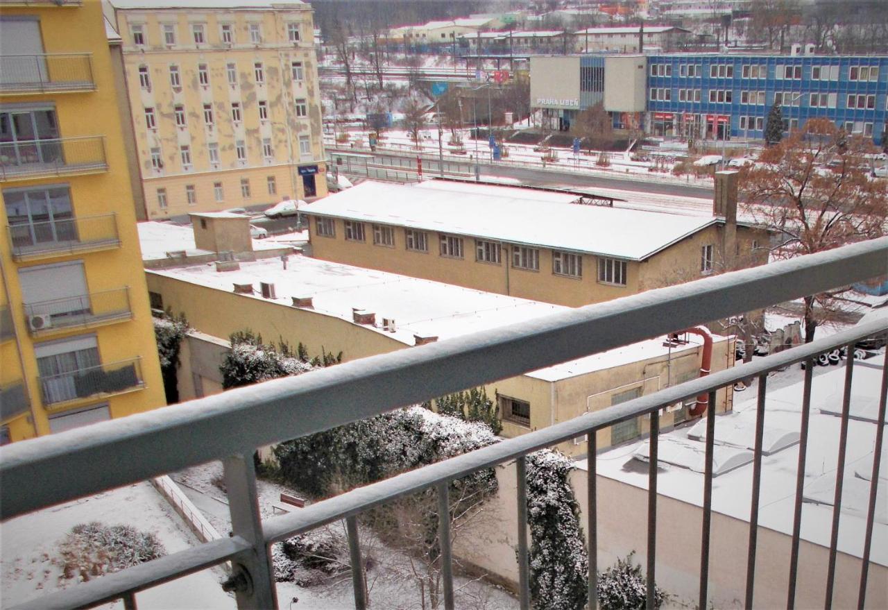 Soukromy Pokoj Прага Екстериор снимка