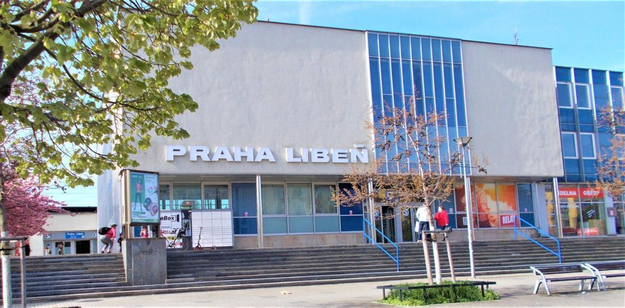 Soukromy Pokoj Прага Екстериор снимка